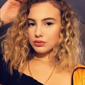 Meet your Posher, Megane